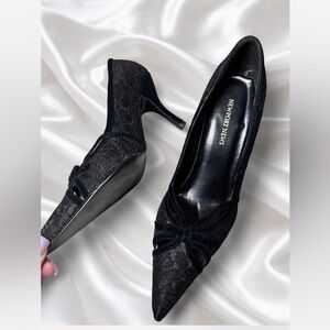 Y2K black pointed toe heels with lace and velvet bow